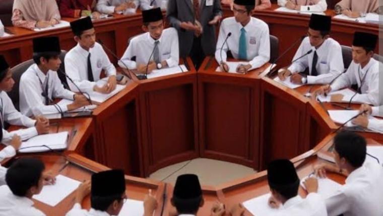 Generasi Muda Perlu Melek Politik
