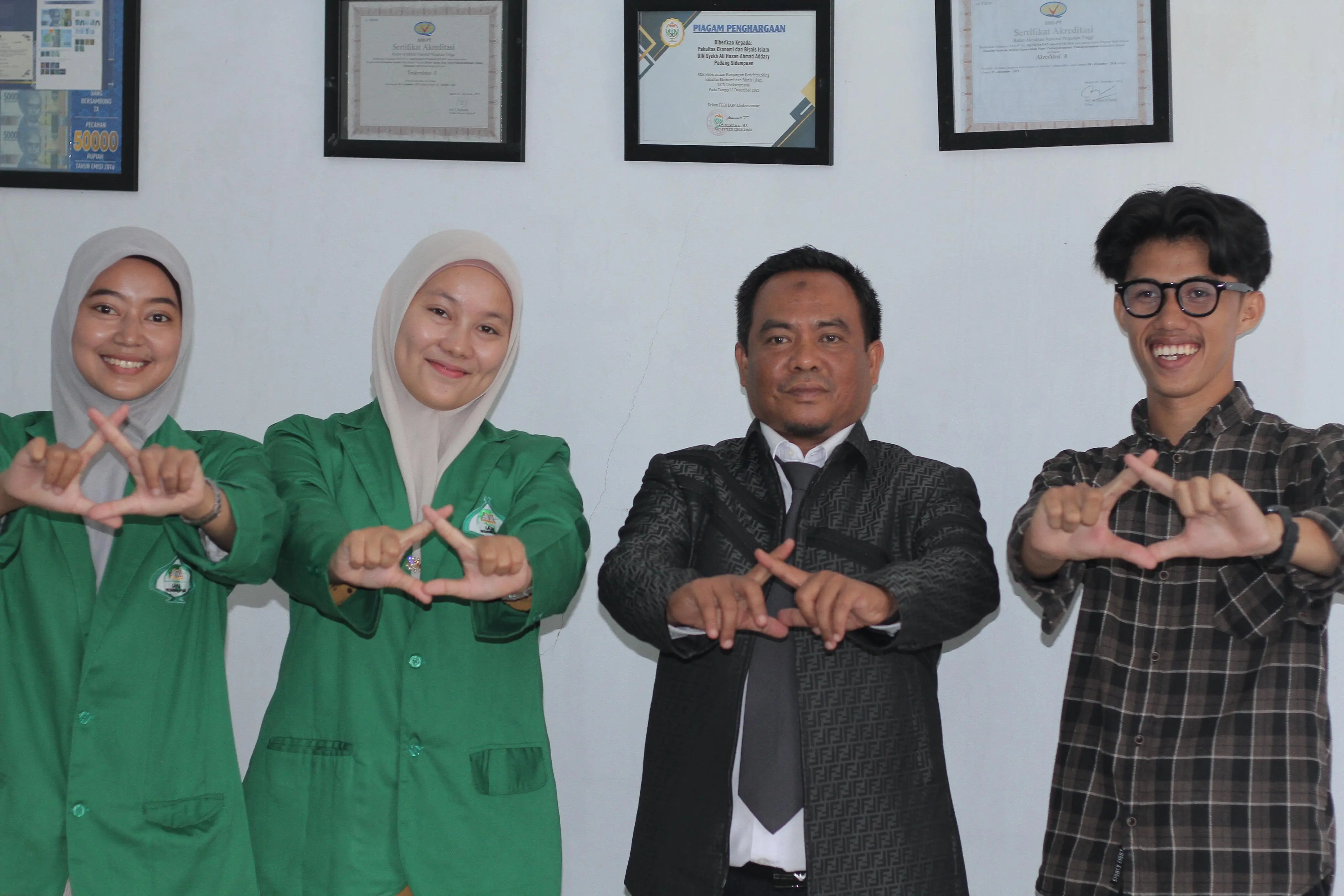 FEBI UIN SAHAA Kembali Ukir Prestasi di Ajang Duta Maritim Indonesia