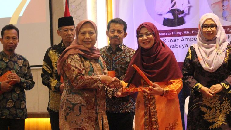 Direktur ISLaMS, Prof. Euis Nurlaelawati Jadi Pemateri Seminar Nasional Hukum Keluarga Islam di UIN Suska Riau