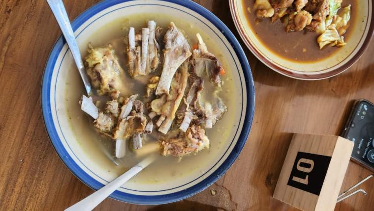 Lezatnya Sate Klathak Mbah Sukarjo, Sajian Kambing Khas Jogja di Pusat Kota