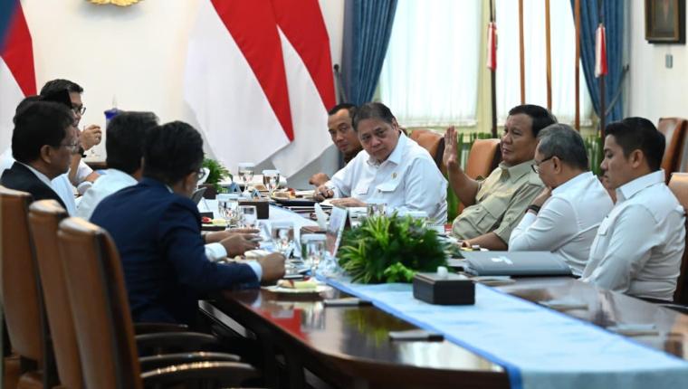 Ratas di Istana, Prabowo Tekankan Pentingnya Percepatan Program Prioritas Nasional