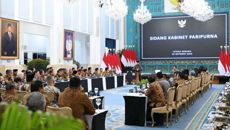 Transformasi digital dan program sosial besar-besaran warnai tahun pertama Kabinet Merah Putih