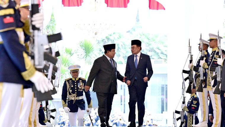 Presiden Prabowo Sambut PM Malaysia Anwar Ibrahim di Istana Merdeka Jakarta