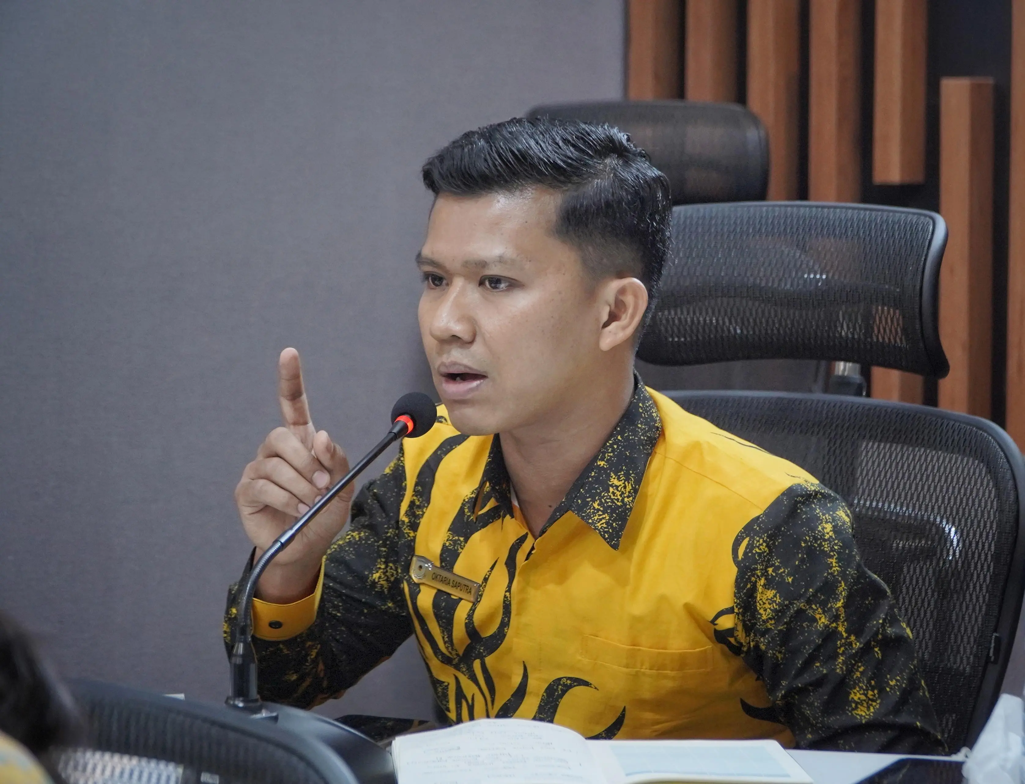 Apresiasi Kepemimpinan Bursah Zarnubi, Okta: Era baru Bupati yang Berani dan Tegas