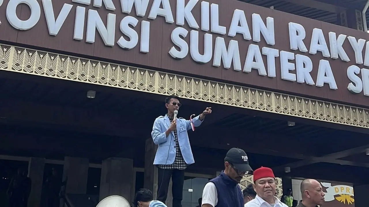 DEMA UIN Palembang Gelar Aksi Di Kantor DPRD Sumsel