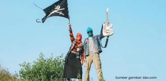 Lagu “Bayar-Bayar” Sukatani Tuai Kontroversi: Provokasi atau Pembungkaman Karya Seni?