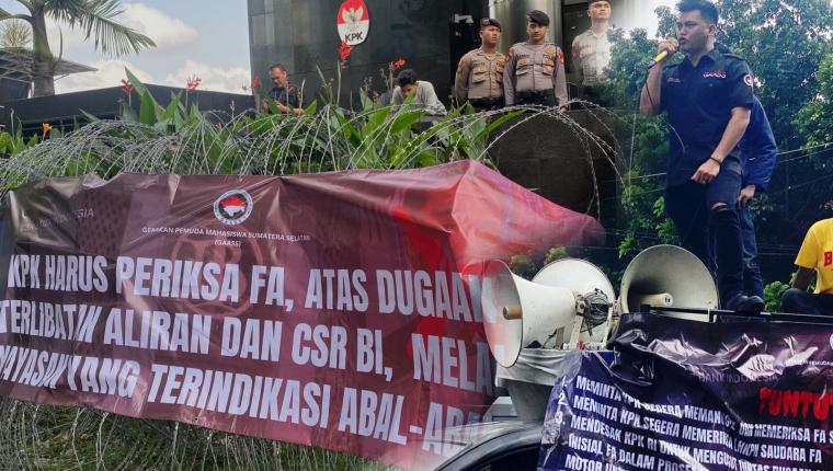 GAASS : Aksi di KPK Bongkar Mafia CSR Bank BI, yang diduga Melibatkan FA DPR RI Dapil Sumsel