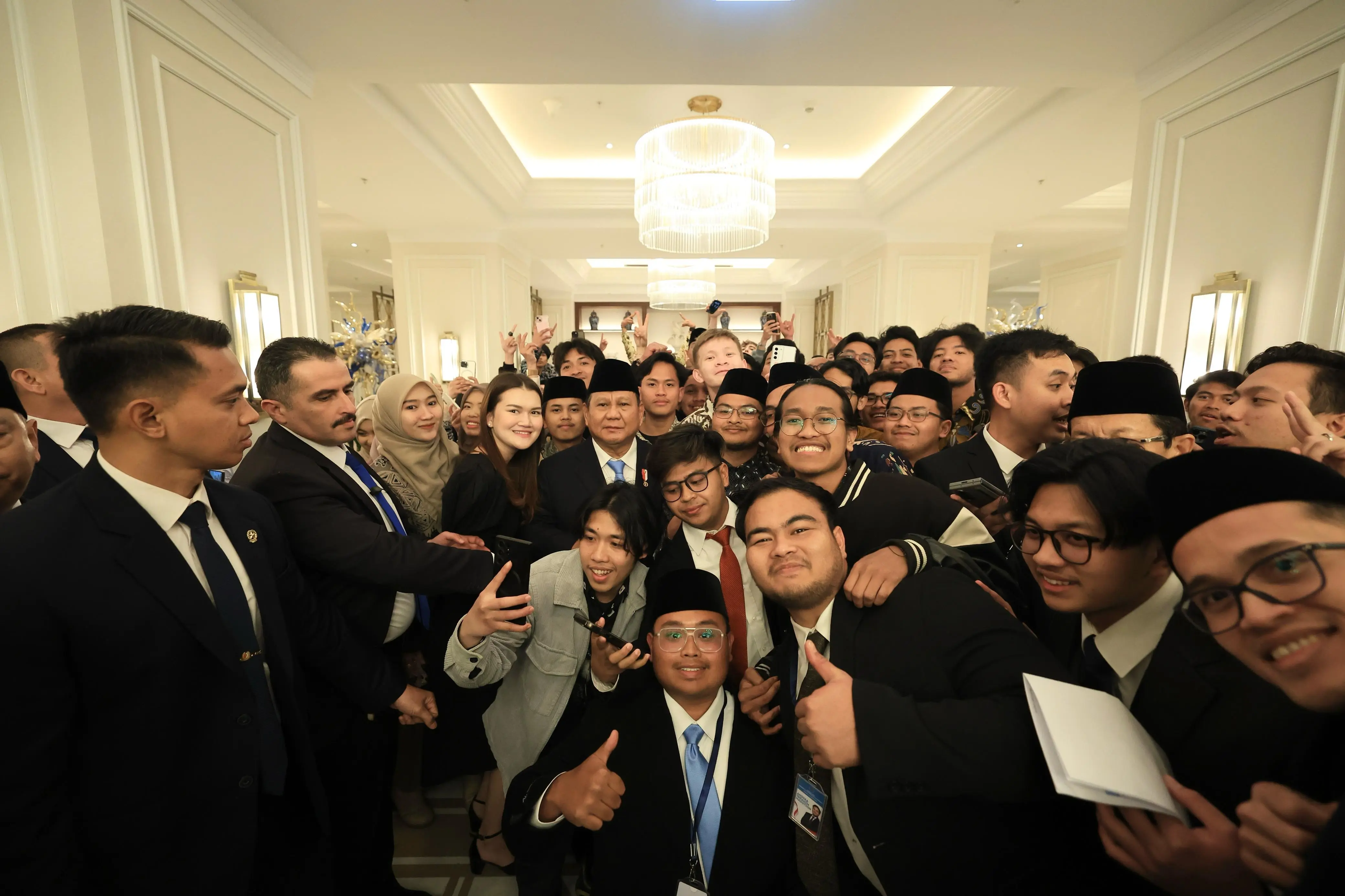 Diantar Raja Abdullah II, Presiden Prabowo Disambut Antusias oleh Diaspora Indonesia