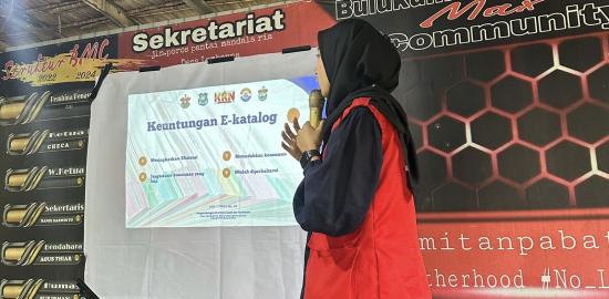 Mahasiswa KKN Dorong Promosi UMKM Lewat Workshop E-Katalog Digital di Desa Lembanna