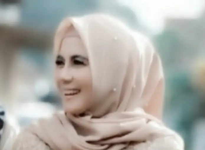 Wanita: Antara Sejarah, Hak, dan Peran Sosial