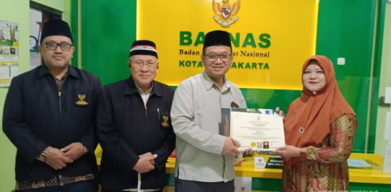 BAZNAS Kota Yogyakarta Serahkan 41 Sertifikat Pendidik kepada GPAI Lulusan PPG