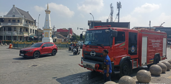 Gaung Sirine Damkarmat Warnai Detik-detik Proklamasi di Yogyakarta