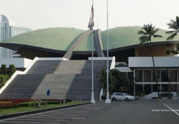 DPR soroti dugaan suap hakim kasus minyak goreng, sebut rakyat jadi korban dua kali