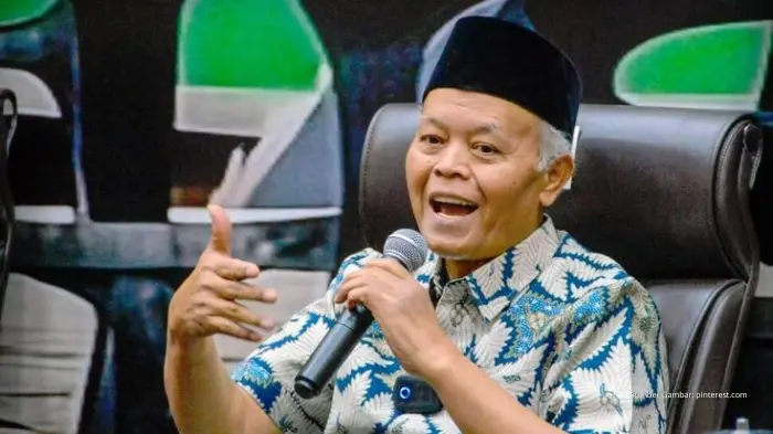 Hidayat Nur Wahid Desak Kemensos Ganti Penerima Bansos yang Terseret Judi Online