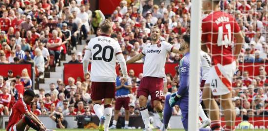 Manchester United Tumbang di Kandang, West Ham Curi Kemenangan di Old Trafford