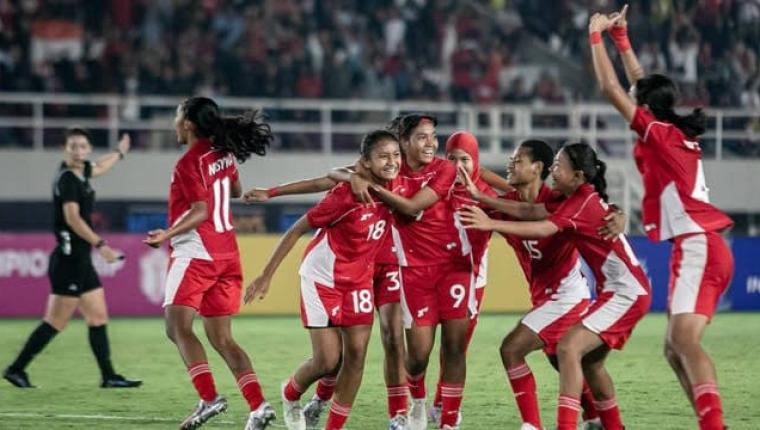 HASIL Timnas Putri Indonesia U-16 vs Vietnam di Piala AFF Putri U-16 2025: Garuda Pertiwi Tumbang Lewat Adu Penalti
