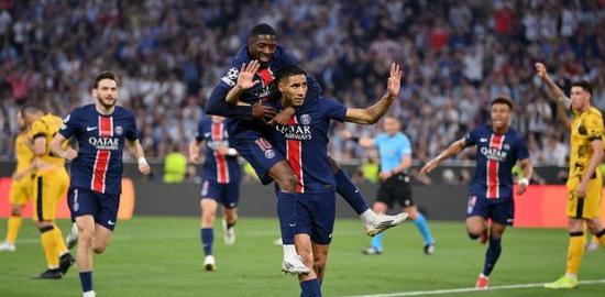 Les Parisiens Angkat Trofi Liga Champions Pertama dalam Sejarah