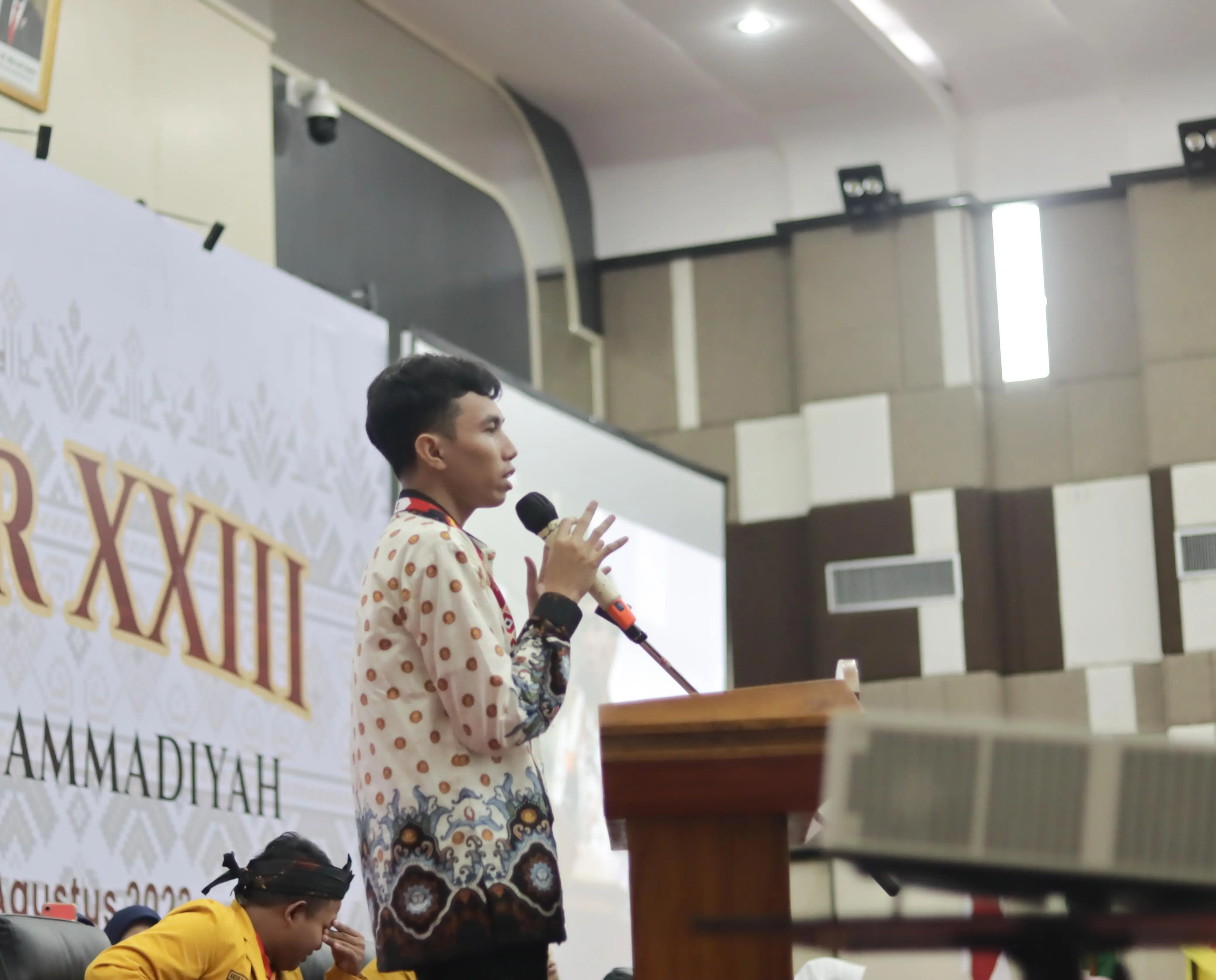 Catatan Kritis Fahrudin Hamzah: Revolusi AI, Apakah Manusia Masih Di Perlukan?