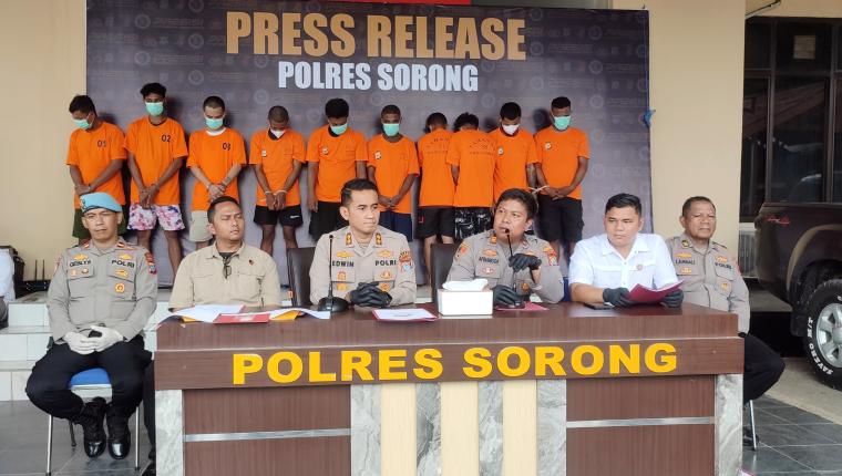 Polres Sorong Polda Papua Barat Daya Rilis Kasus Periode Januari - April 2025 : Terbanyak Kasus Narkotika