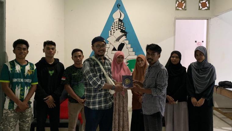 Koperasi Perikanan Fayifiye Halmahera Serahkan Pembagian Al-quran Ke PII Maluku Utara
