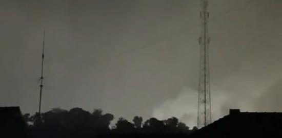 Terjadi Getaran Suara Keras dan Gempulan Asap Tebal di PLTU Suralaya Mengakibatkan Kepanikan Warga Sekitar