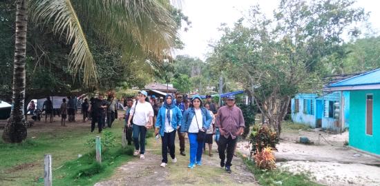 Gabungan Komisi DPRP Papua Barat Daya Gelar Kunker, Dengar Keluhan Masyarakat Raja Ampat