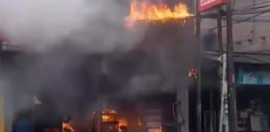 Terjadi Kebakaran Ruko Laundry Ciledug