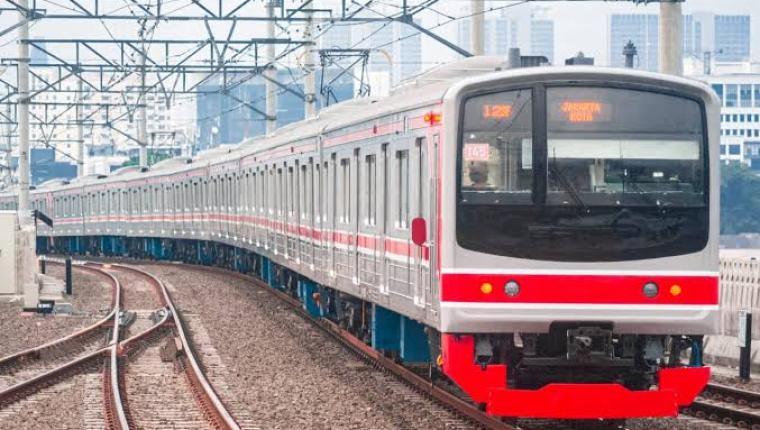 Evakuasi KRL Tertemper Mobil di Cilebut-Bogor Selesai, Operasional Kembali Normal