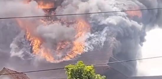 PII NTB Bersama Aliansi BEM Gelar Aksi di Depan DPRD NTB