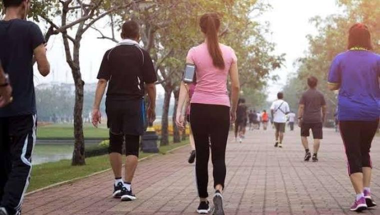 Manfaat Jalan Pagi untuk Kesehatan Fisik dan Mental