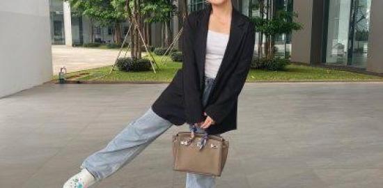 10 Tips Berpakaian untuk Wanita Pendek agar Terlihat Lebih Tinggi