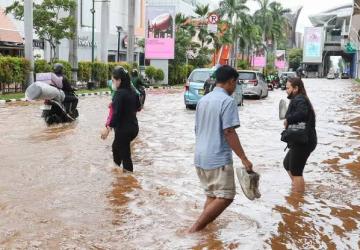 Banjir Landa Jakarta Selatan, August Hamonangan Desak PEMPROV DKI Tanggap Serius