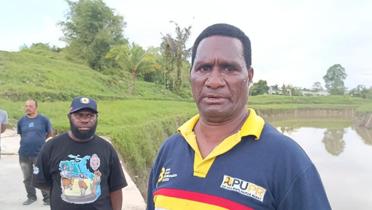 Tanggul Mariat Retak Karena Hujan Deras dan Debit Air Meluap