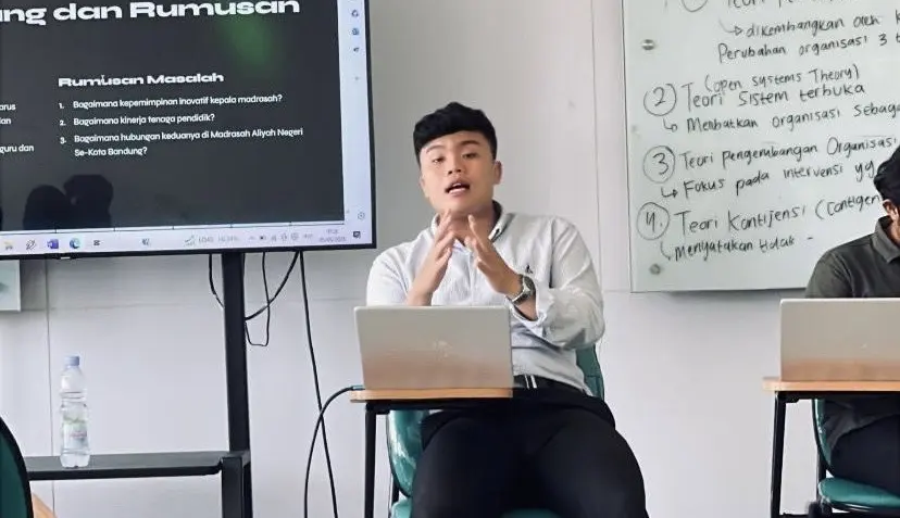 Krisis Mutu Pendidikan dan Beban Administrasi Pendidik : Antara Amanat Konstitusi dan Realitas Daerah
