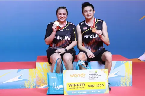 Bobby/Melati Sabet Gelar Ganda Campuran Indonesia International Challenge 2025