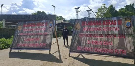 Maraknya Pertambangan Ilegal, Polres Minahasa Tenggara Pasang Baliho Himbauan dan Larangan Pertambangan Ilegal di Ratatotok