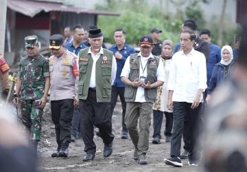 Cek Fakta : Klaim Jokowi Tinjau Banjir Terbaru di Sumatra Ternyata Rekaman Lama
