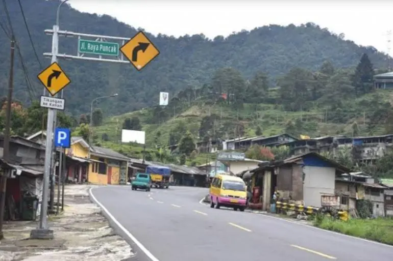 Polres Cianjur Tutup Jalur Menuju Puncak-Cipanas, Antisipasi Kemacetan Parah