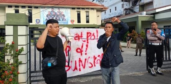 APPN Gelar Aksi di Depan Kantor Satpol-PP: Segera Tutup Perusahaan Es Kristal yang Melanggar Izin