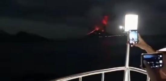 Status Anak Krakatau Siaga, KSOP Banten Keluarkan Peringatan untuk Pelayaran Selat Sunda