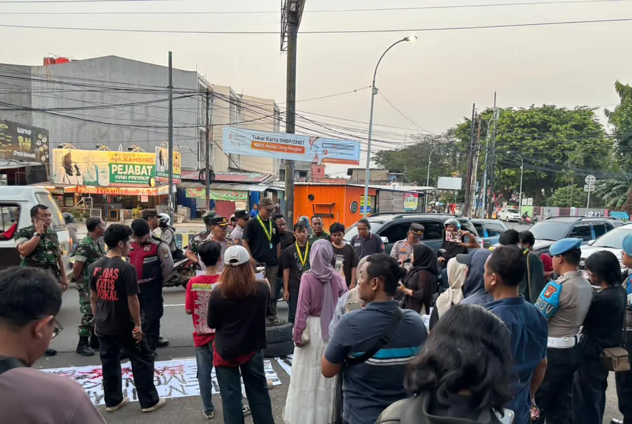 Aksi di Taman Gajah Cikokol, Poros Baru Tangerang Desak Hentikan Program MBG