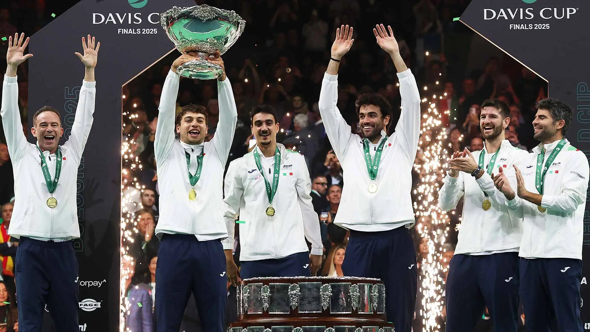 Italia Raih Piala Davis Ketiga Beruntun, Berrettini dan Cobolli Jadi Penentu