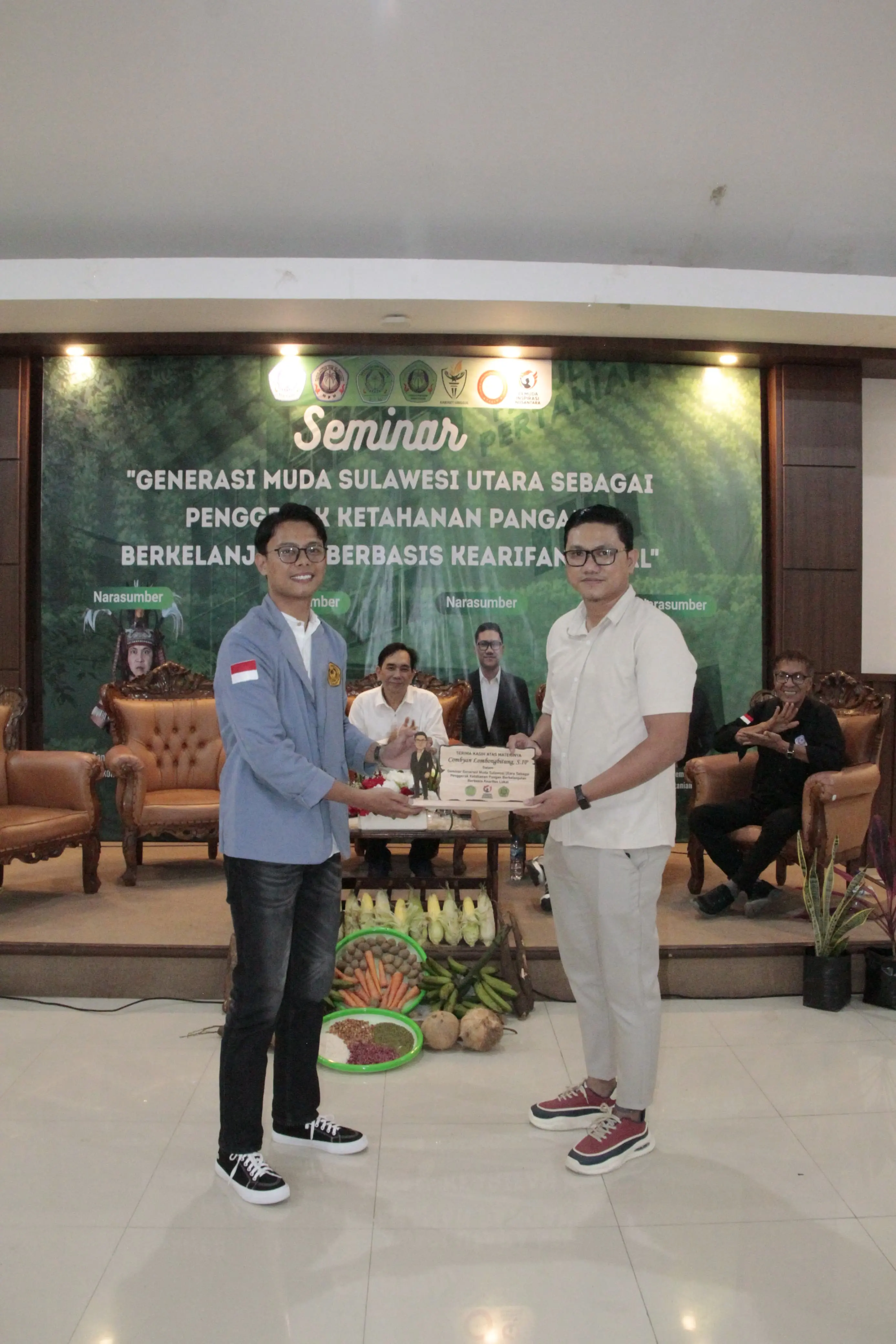 Aktivis, Mahasiswa, Tokoh Adat Berkumpul Diskusikan Ketahanan Pangan