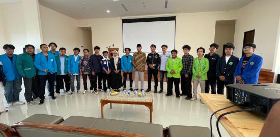 BEM Banten Bersatu Bersama BEM PTNU Wilayah Banten Serahkan Policy Brief Kepada Wamendiktisaintek Terkait Problematika KIP Kuliah di Banten