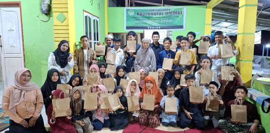 Cendekia Society.Id Tebar Semangat Pendidikan dan Kemanusiaan Lewat “Sedekah Ceria Ramadhan” di Panti Asuhan Raudatul Ummat Palu