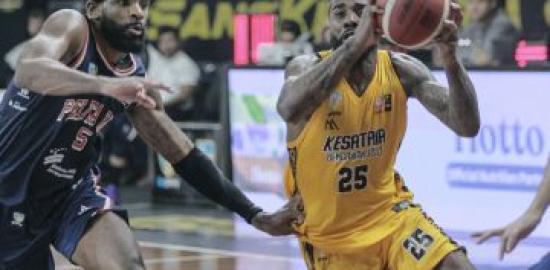 Kesatria Bengawan Solo Tumbangkan Pemuncak Klasemen Pelita Jaya 84-71