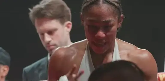 Alycia Baumgardner Pertahankan Tiga Sabuk Dunia Usai Taklukkan Shin Bo Mi Re