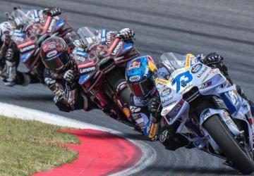 Jorge Lorenzo Jagokan Bezzecchi, Duo Marquez, dan Acosta dalam Perebutan Gelar MotoGP 2026