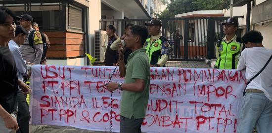 Aliansi Mahasiswa Peduli Keadilan (AMPK) DPW Jakarta Gelar Aksi di PT PPI: Siapkan Aksi Jilid II di PT PPI, BUMN, dan KPK