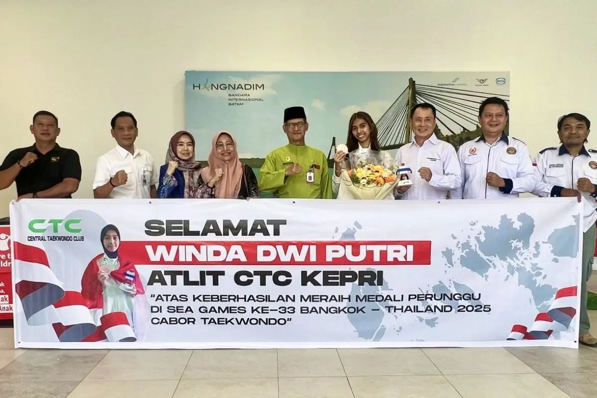 Atlet Taekwondo Asal Batam Winda Dwi Putri Raih Perunggu SEA Games 2025